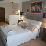 ベッド・アンド・ブレックファスト La Casa Di Pierre