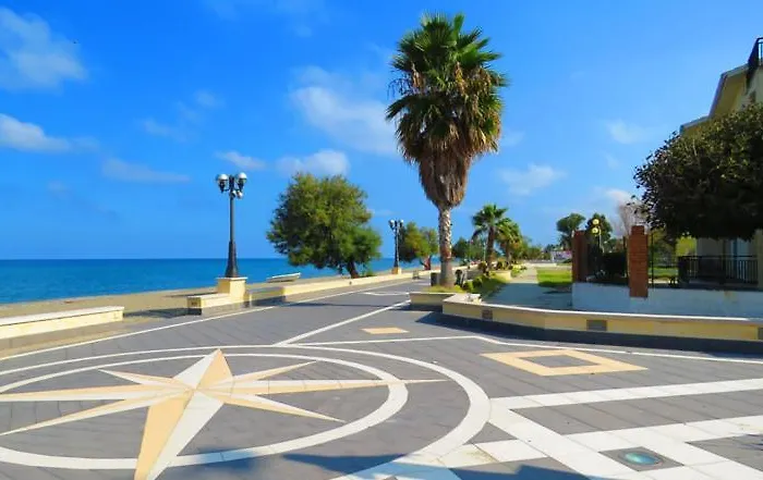 La Casa Di Pierre Bed & Breakfast 3*