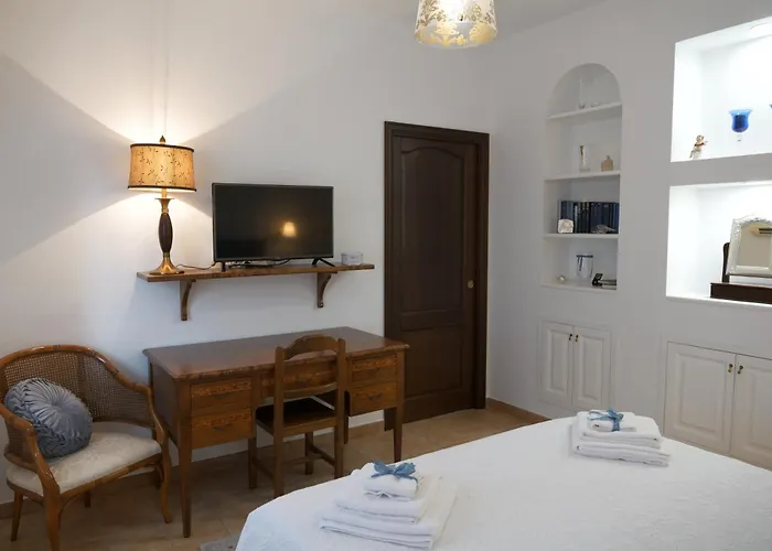 La Casa Di Pierre Bed & Breakfast 3*