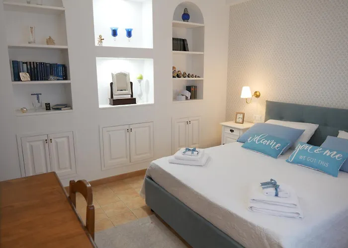 La Casa Di Pierre Bed & Breakfast 3*